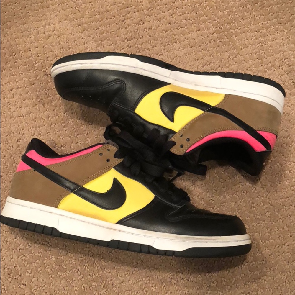 Women’s Nike Sneakers